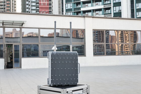 kopen GNSS-drone-spoofing op lange afstand (5–20 km) | Precisie navigatie misleiding | Transmissie van valse GNSS-signalen voor anti-drone-systemen voor wegrijden en gedwongen landing online vervaardiging